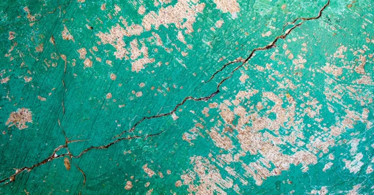 découvrez tout sur les cracks : définitions, exemples et contextes d'utilisation du terme dans différents domaines.
