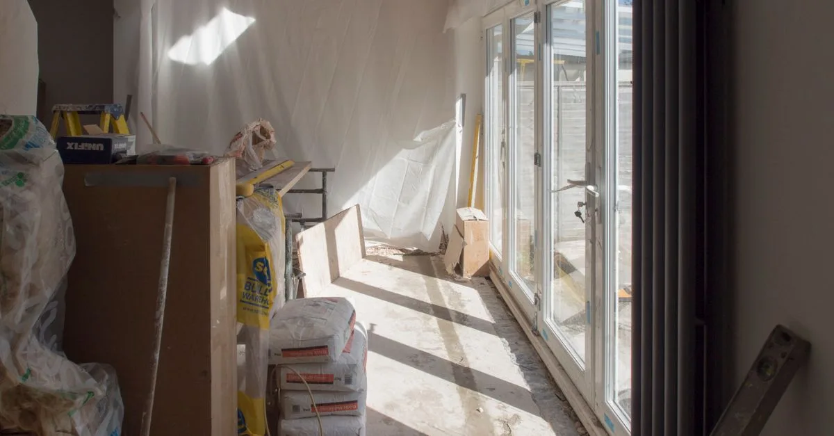 transformez votre garage en un espace de vie fonctionnel et confortable grâce à notre service de conversion de garage sur mesure.