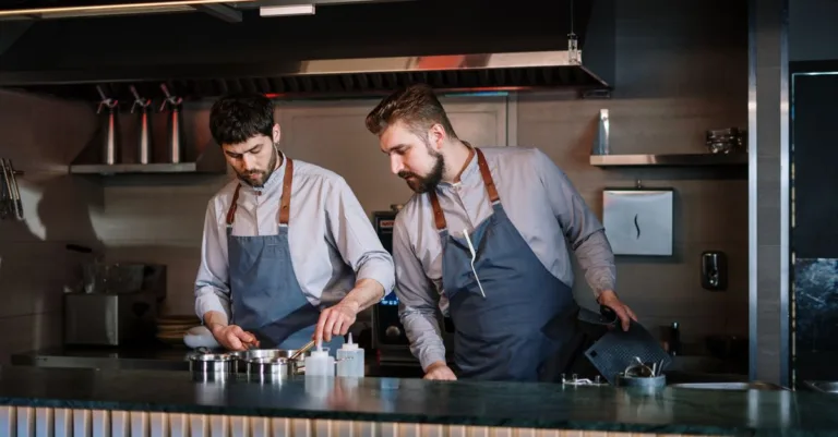 tyko kitchen : découvrez une cuisine moderne et fonctionnelle alliant design et praticité pour transformer votre espace culinaire.