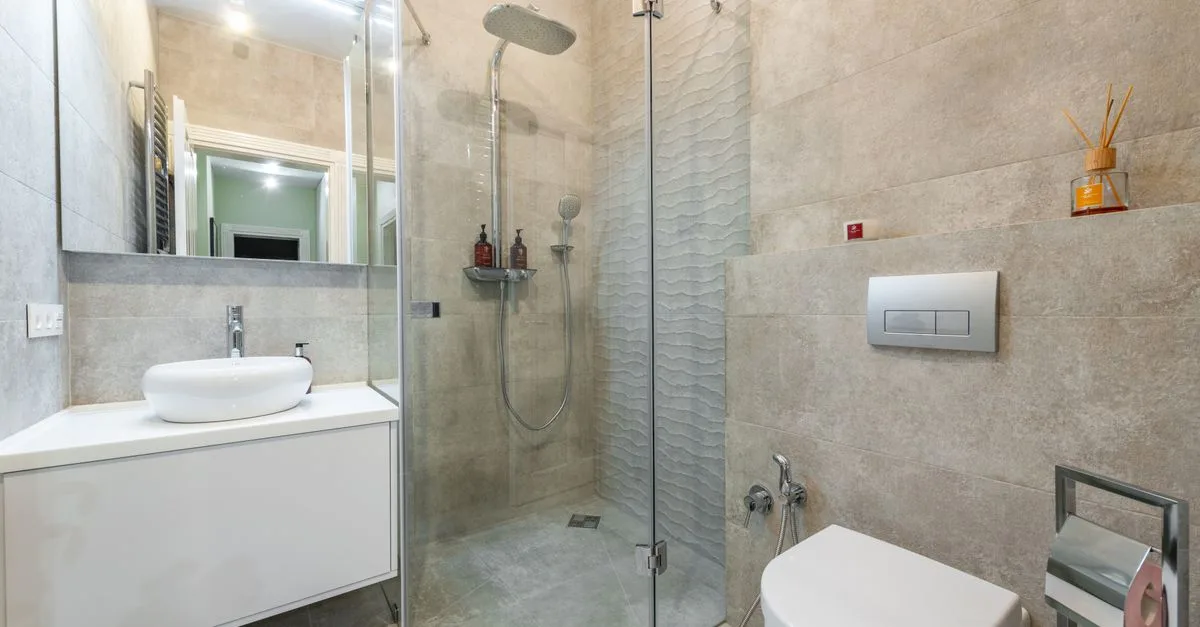 transformez votre salle de bain avec nos services de rénovation professionnels pour un espace moderne, fonctionnel et élégant.
