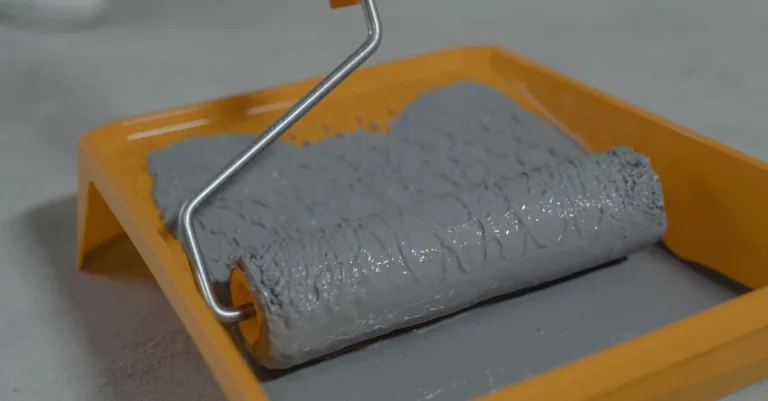 peinture résistante aux moisissures pour protéger vos murs et surfaces, garantissant un intérieur sain et durable.