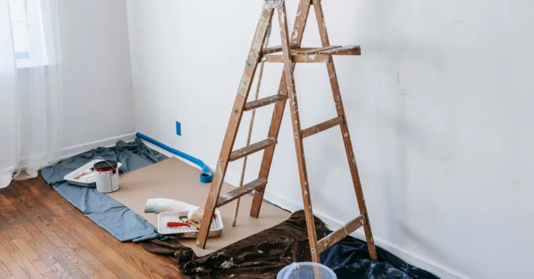 découvrez les étapes essentielles de la préparation des murs pour réussir vos travaux de peinture ou rénovation avec des conseils pratiques et professionnels.